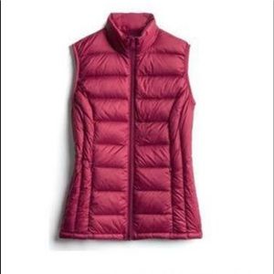 Market & Spruce Vest